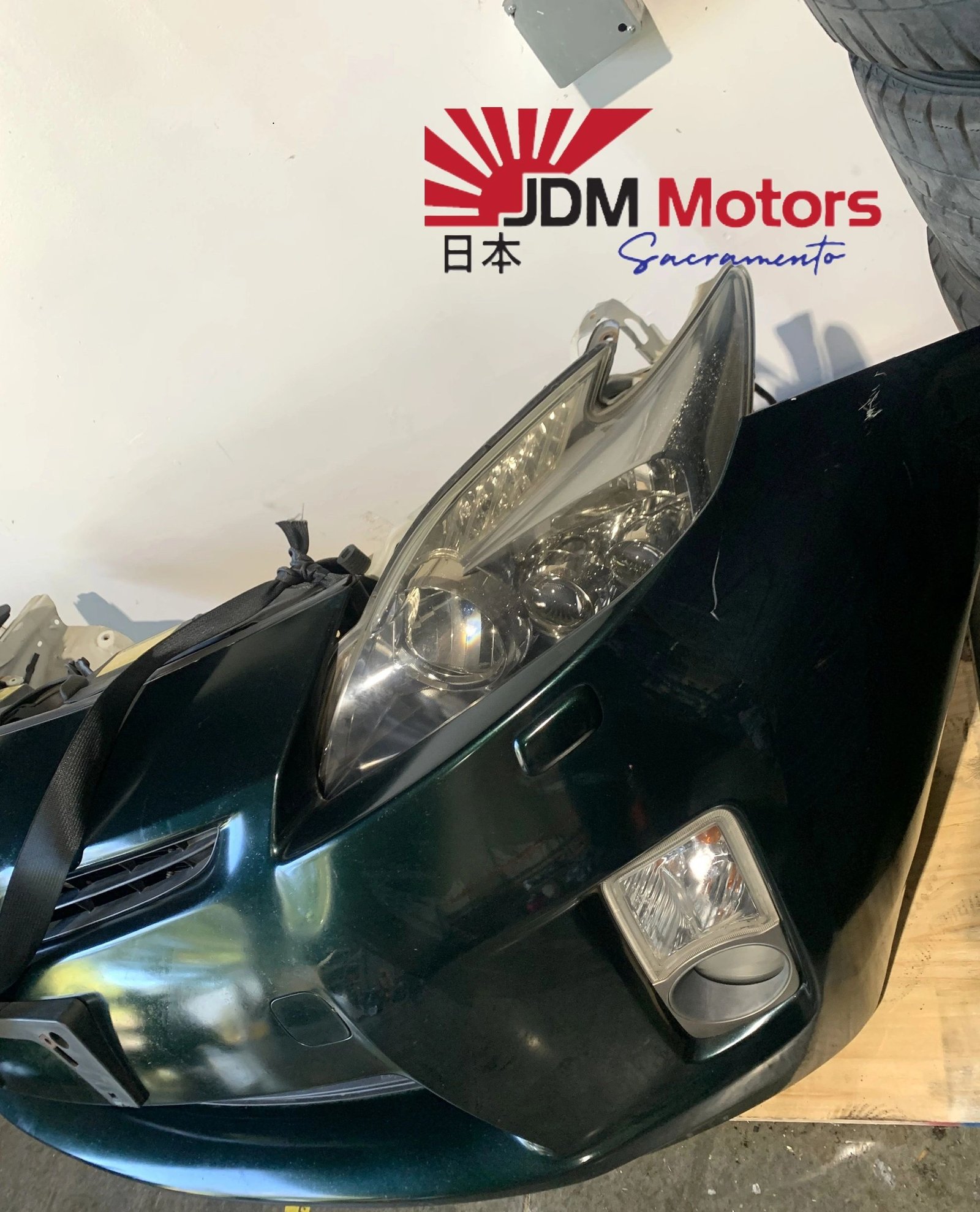 Used JDM OEM 2010-2015 Toyota Prius front end Nose Cut - Image 6