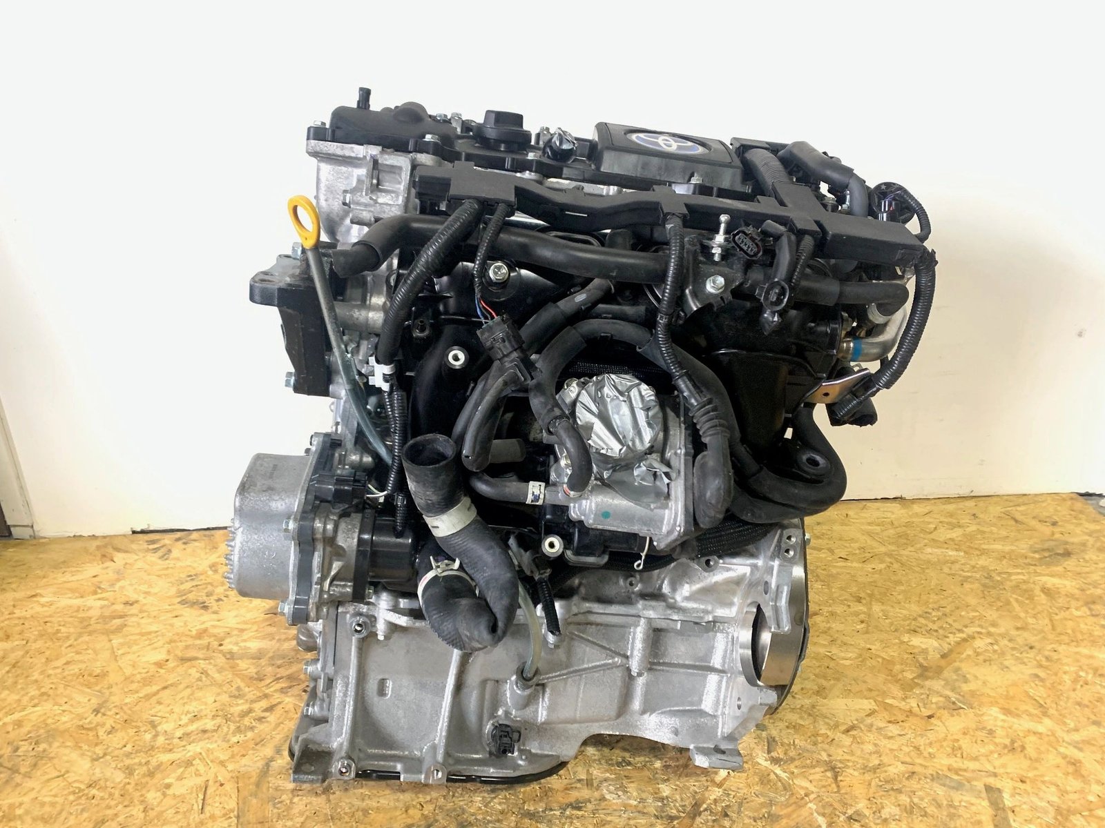 Used JDM 2ZR-FXE HYBRID 4th Gen JDM 2016 - 2020 TOYOTA PRIUS 4-CYCL 1.8L ENGINE - Image 4